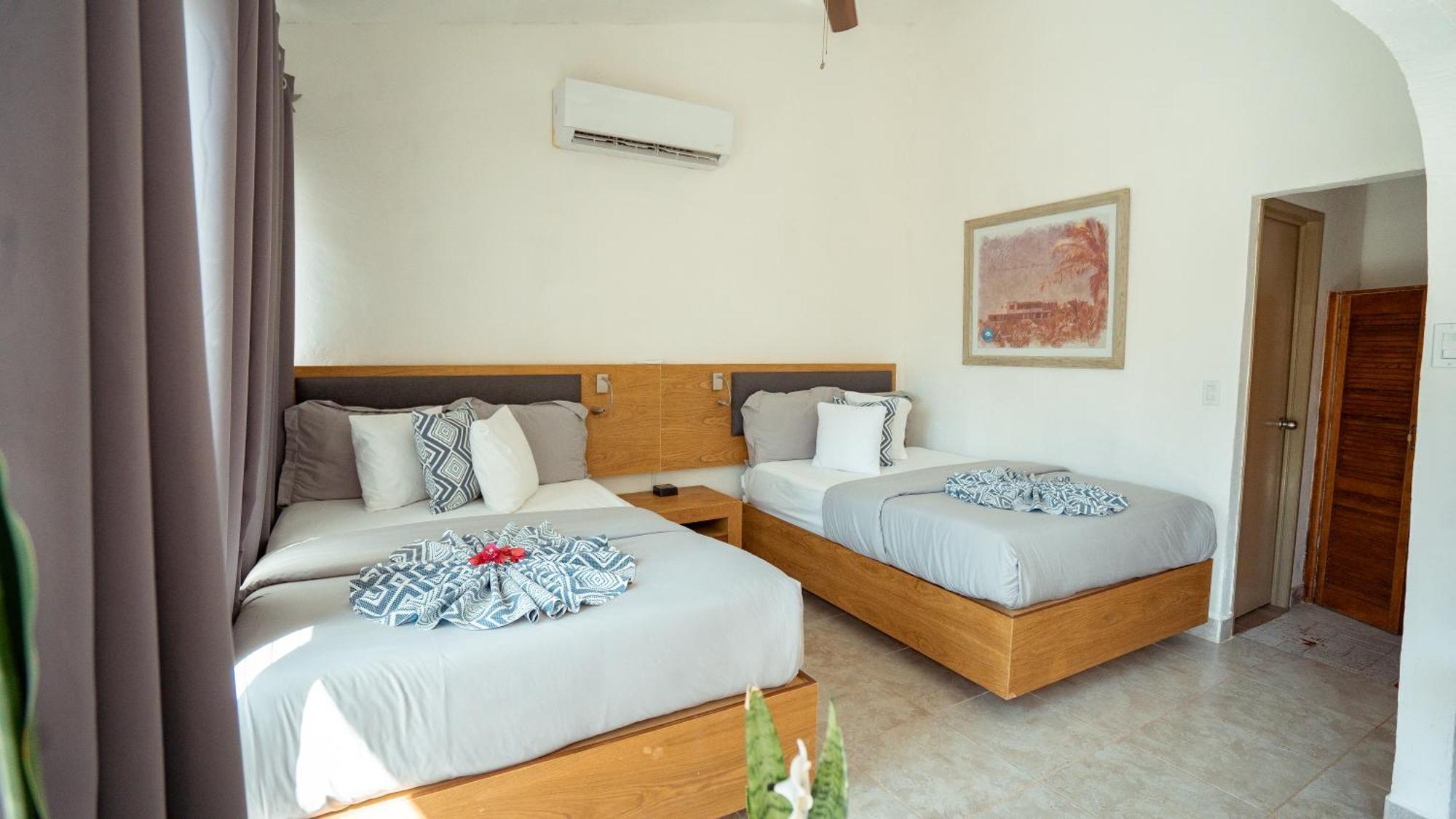 Buena Vista Oceanfront & Hot Springs Resort Буэнависта Экстерьер фото